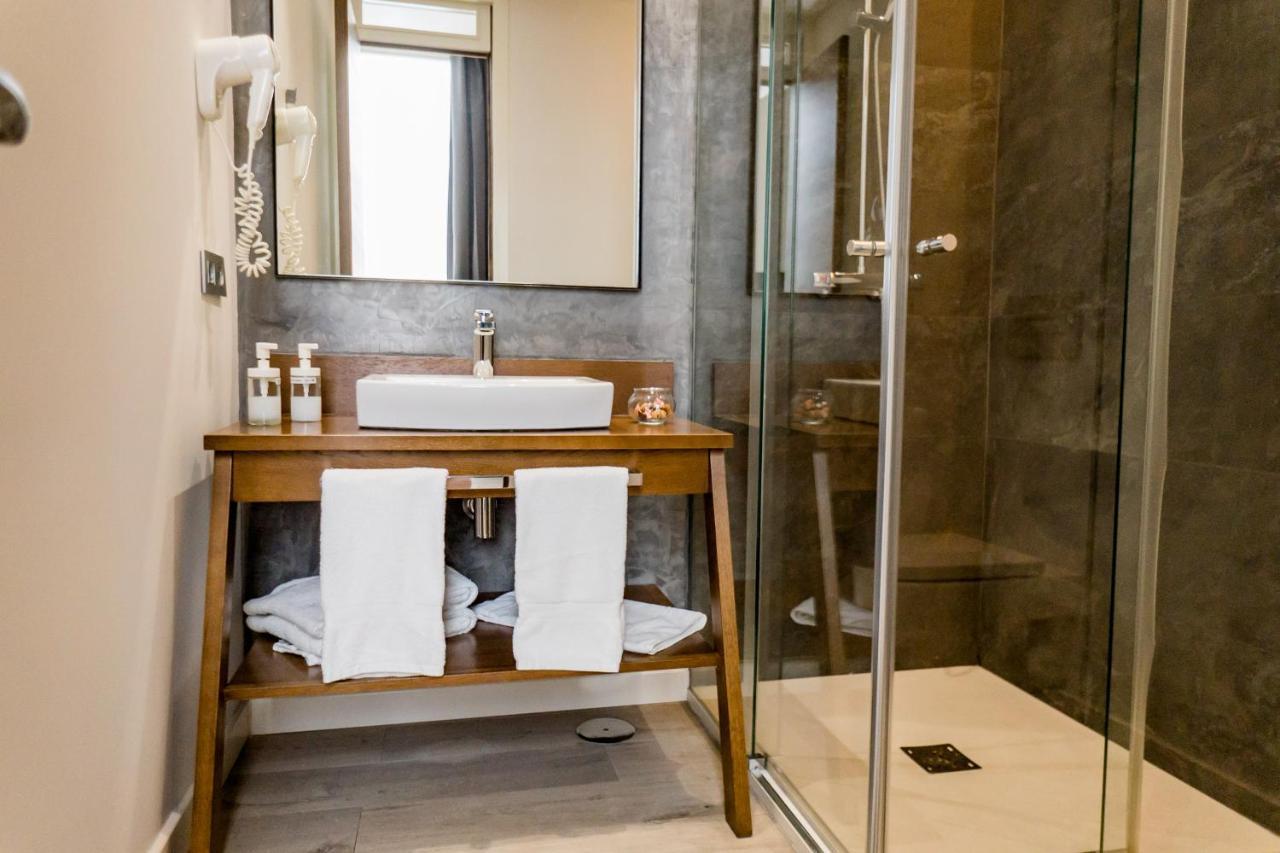 Casa Palacio La Casa Blanca Suites เซบีญา ภายนอก รูปภาพ